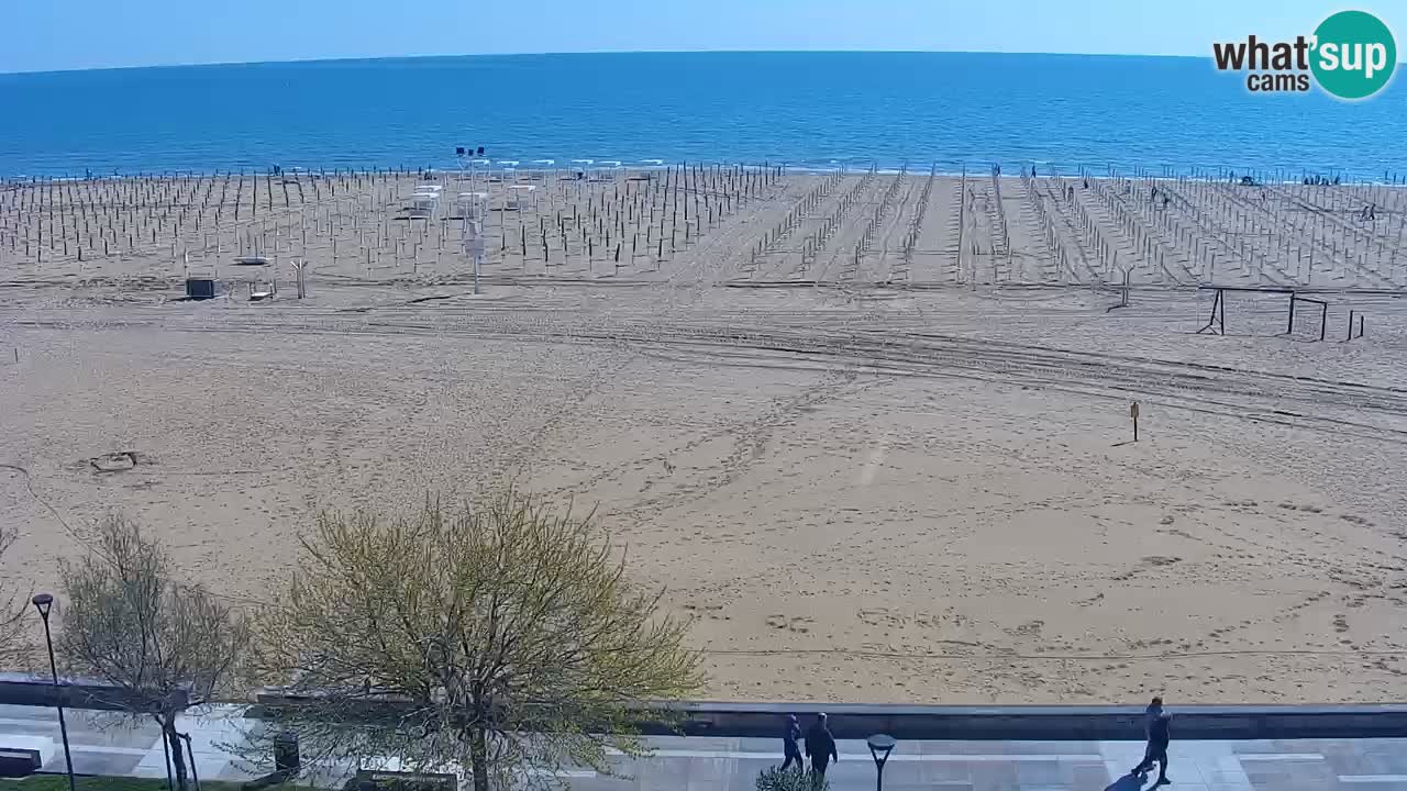 Spletna kamera Bibione plaža – pogled iz Ashanti ApartHotela