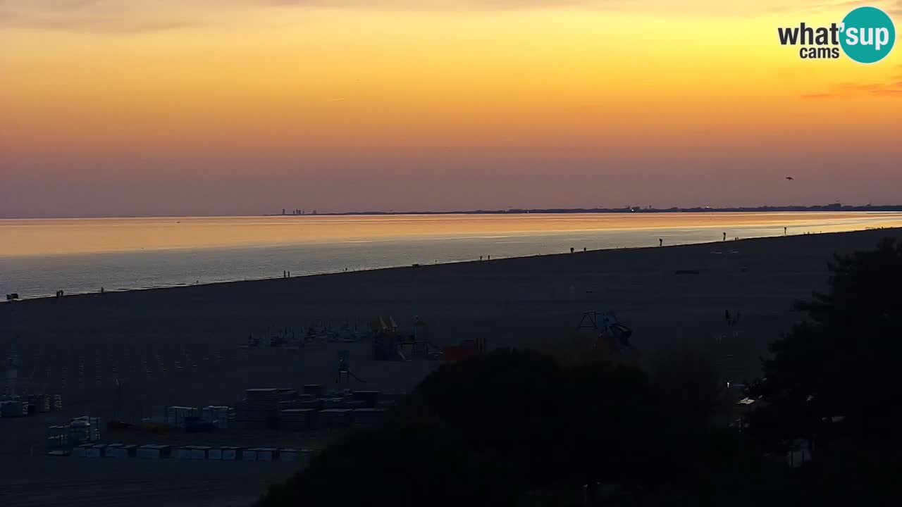 Spletna kamera Bibione plaža – pogled iz Ashanti ApartHotela