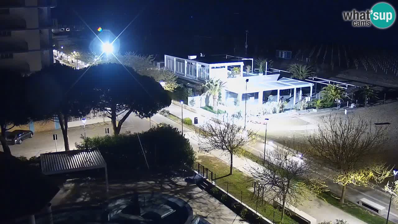 Spletna kamera Bibione plaža – pogled iz Ashanti ApartHotela