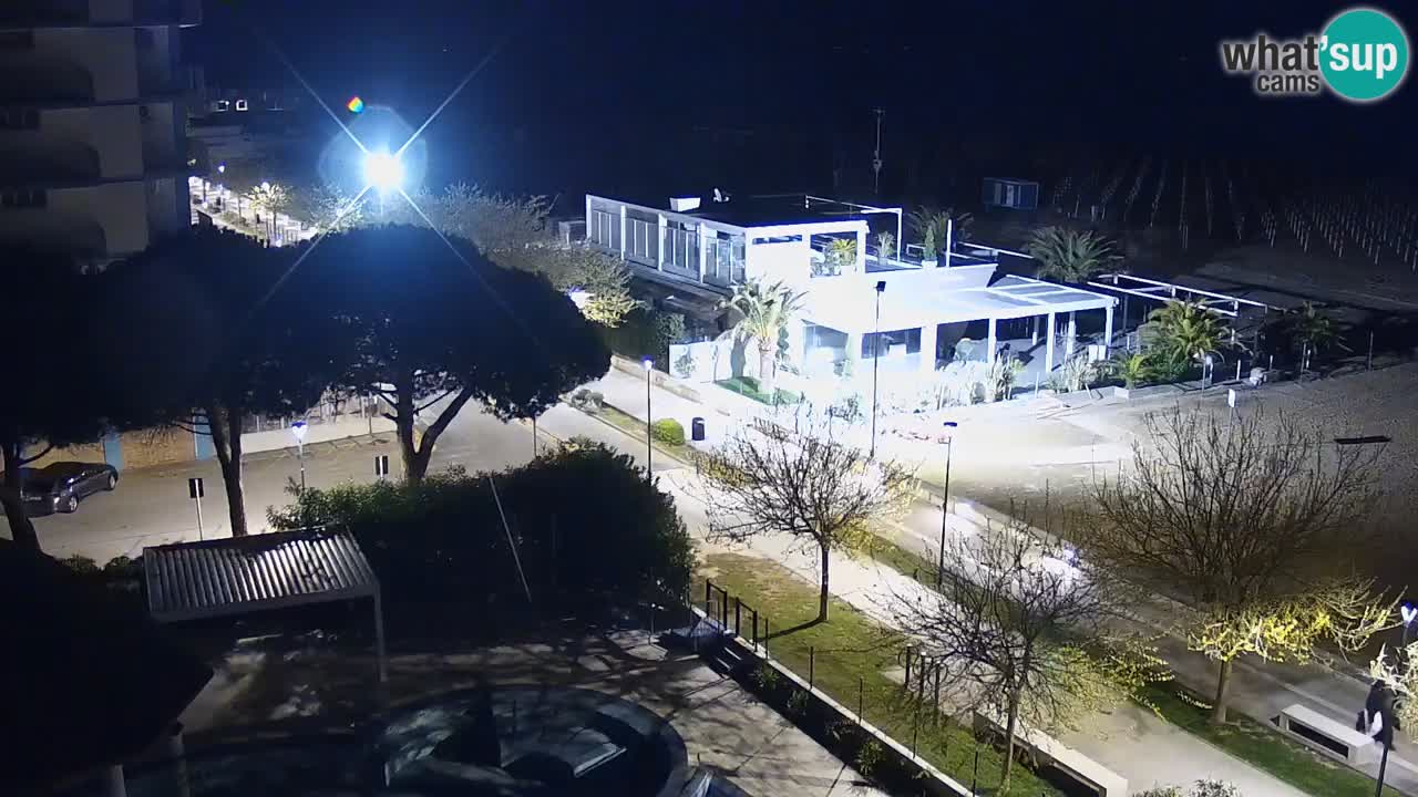 Spletna kamera Bibione plaža – pogled iz Ashanti ApartHotela