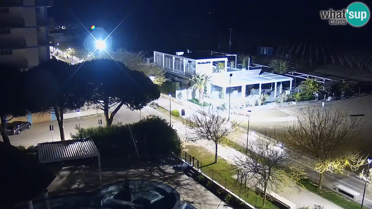 Spletna kamera Bibione plaža – pogled iz Ashanti ApartHotela