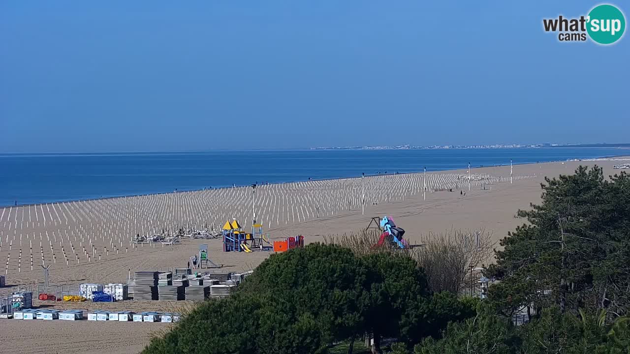 Spletna kamera Bibione plaža – pogled iz Ashanti ApartHotela