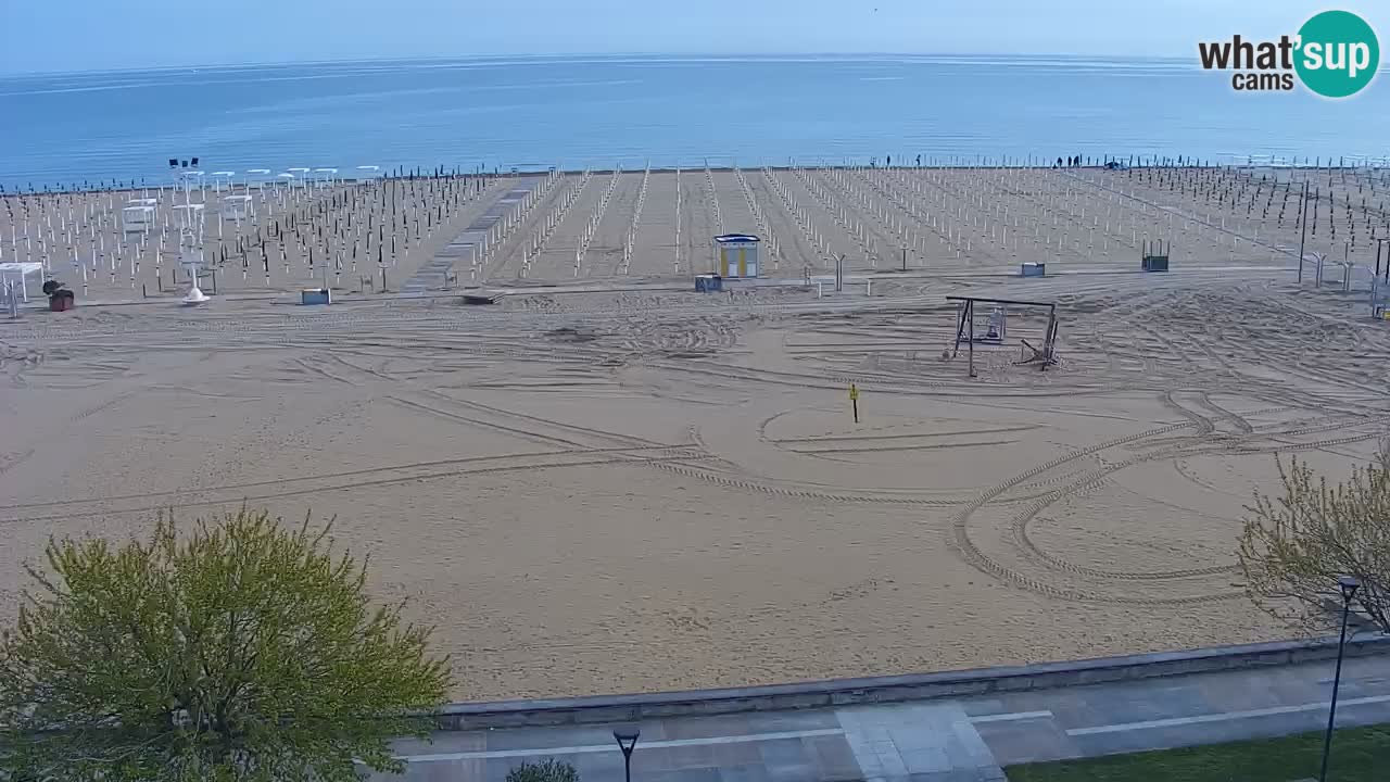 Spletna kamera Bibione plaža – pogled iz Ashanti ApartHotela