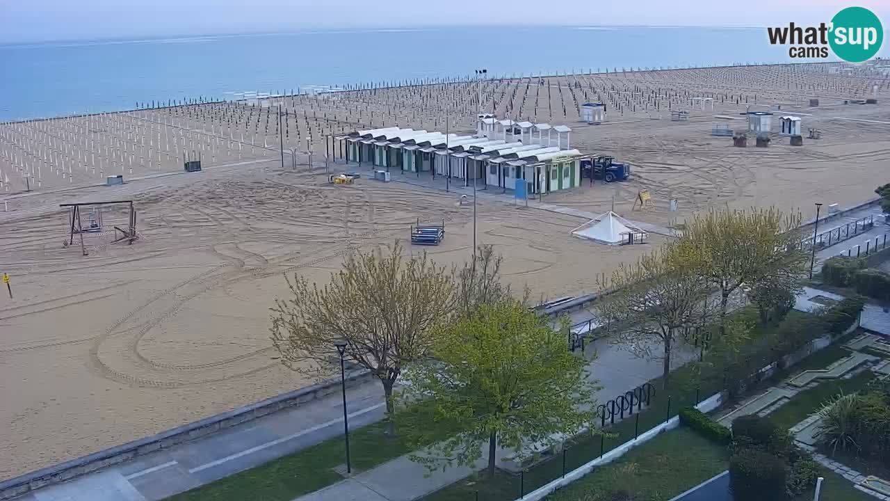 Spletna kamera Bibione plaža – pogled iz Ashanti ApartHotela