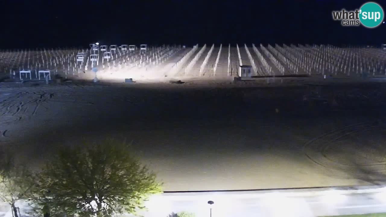 Spletna kamera Bibione plaža – pogled iz Ashanti ApartHotela