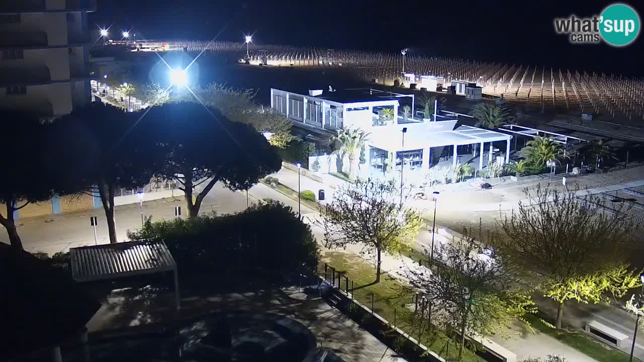 Spletna kamera Bibione plaža – pogled iz Ashanti ApartHotela