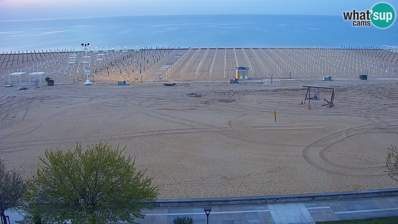 Spletna kamera Bibione plaža – pogled iz Ashanti ApartHotela