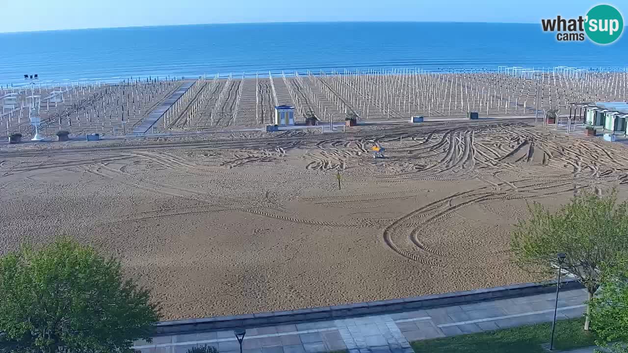 Spletna kamera Bibione plaža – pogled iz Ashanti ApartHotela