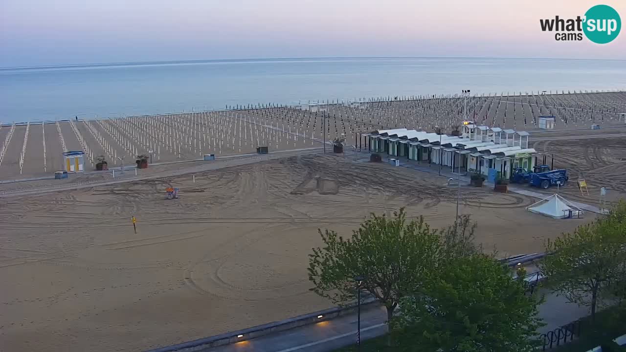 Spletna kamera Bibione plaža – pogled iz Ashanti ApartHotela