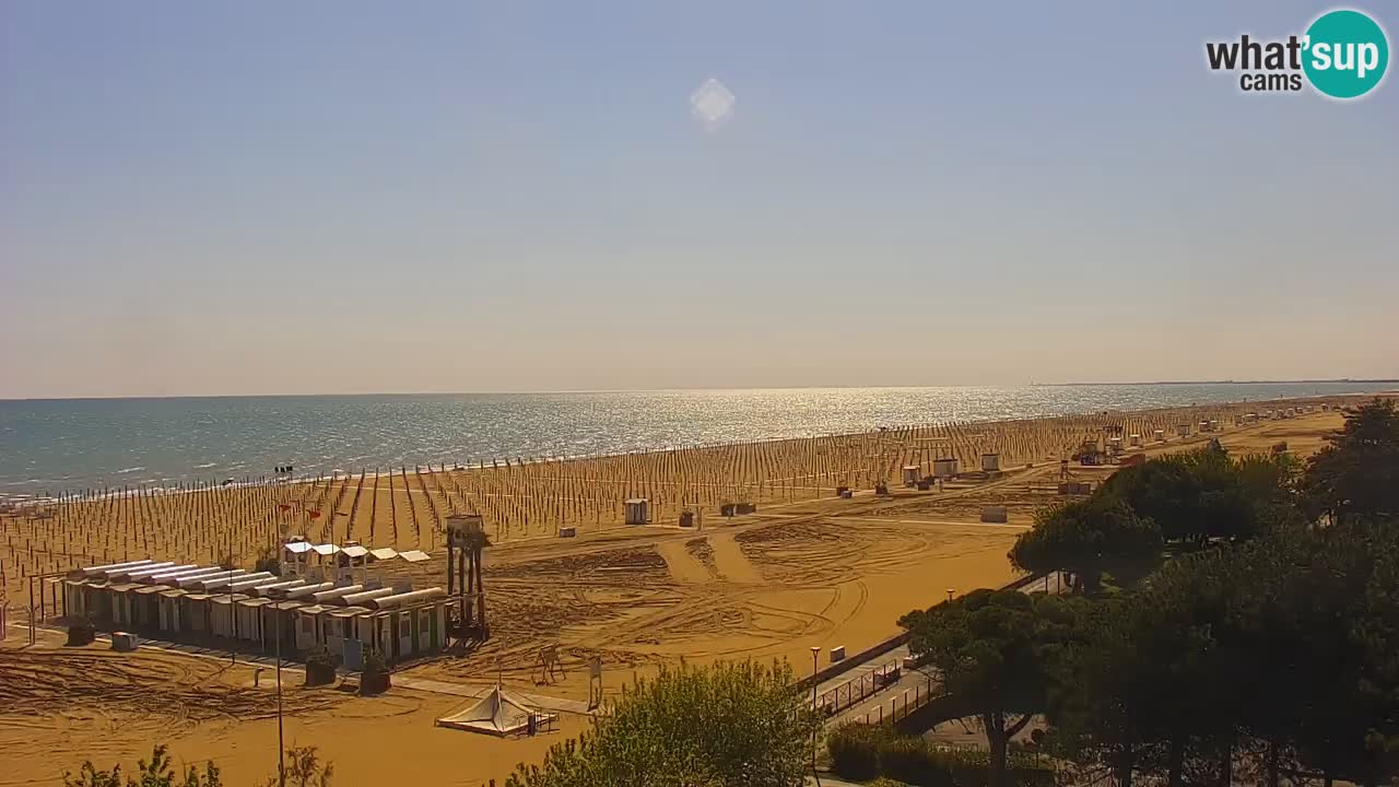 Spletna kamera Bibione plaža – pogled iz Ashanti ApartHotela