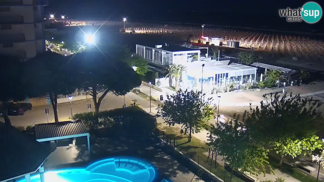 Spletna kamera Bibione plaža – pogled iz Ashanti ApartHotela