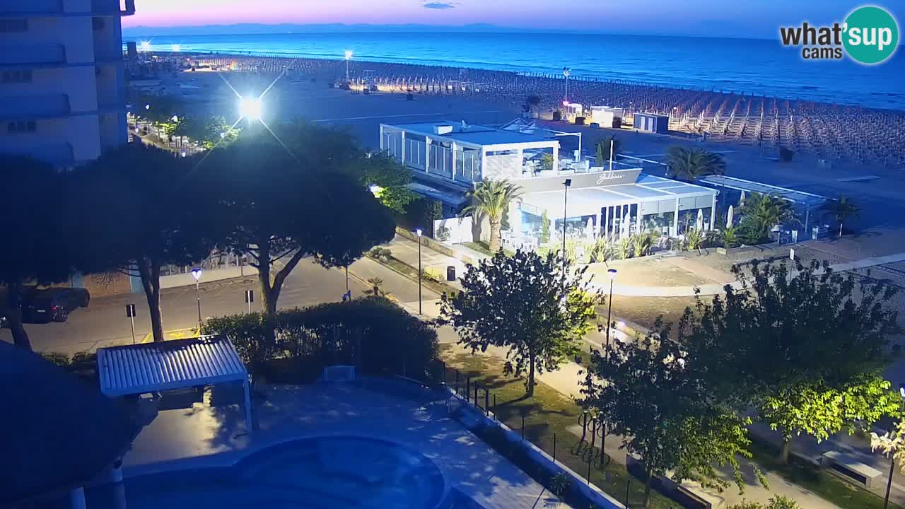 Spletna kamera Bibione plaža – pogled iz Ashanti ApartHotela