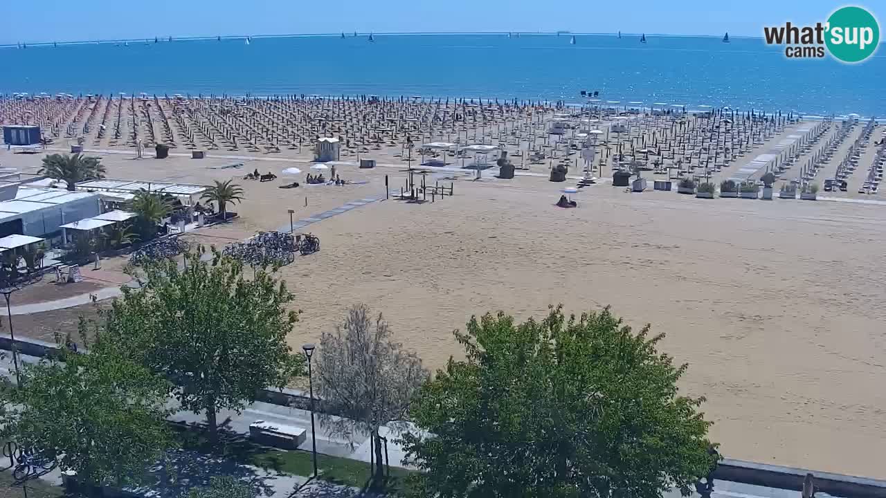 Spletna kamera Bibione plaža – pogled iz Ashanti ApartHotela