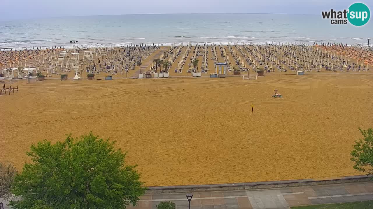 Spletna kamera Bibione plaža – pogled iz Ashanti ApartHotela