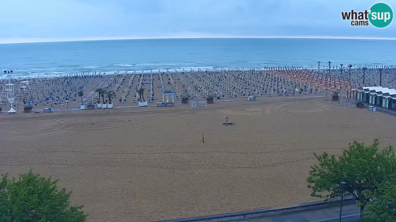 Spletna kamera Bibione plaža – pogled iz Ashanti ApartHotela