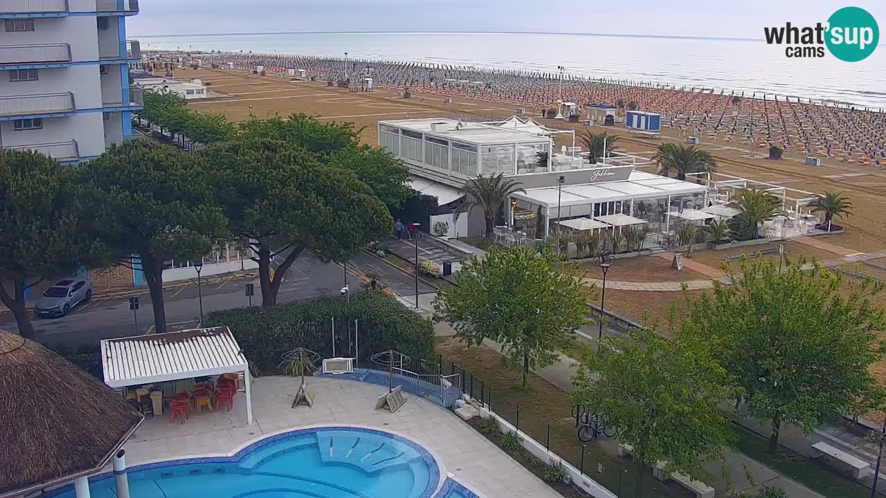 Spletna kamera Bibione plaža – pogled iz Ashanti ApartHotela