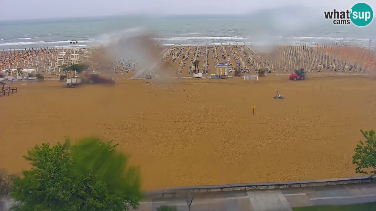 Spletna kamera Bibione plaža – pogled iz Ashanti ApartHotela