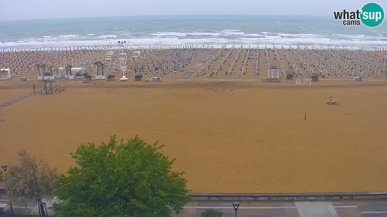 Spletna kamera Bibione plaža – pogled iz Ashanti ApartHotela