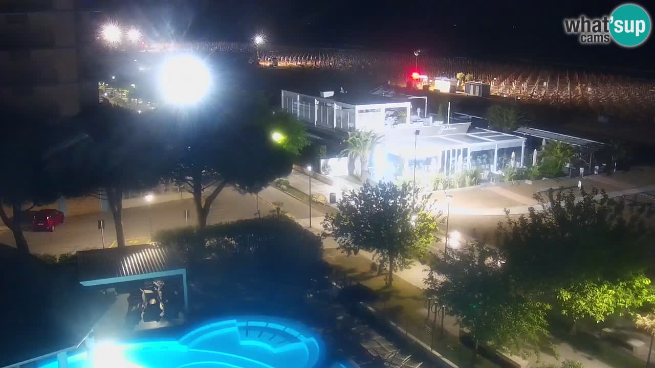 Spletna kamera Bibione plaža – pogled iz Ashanti ApartHotela