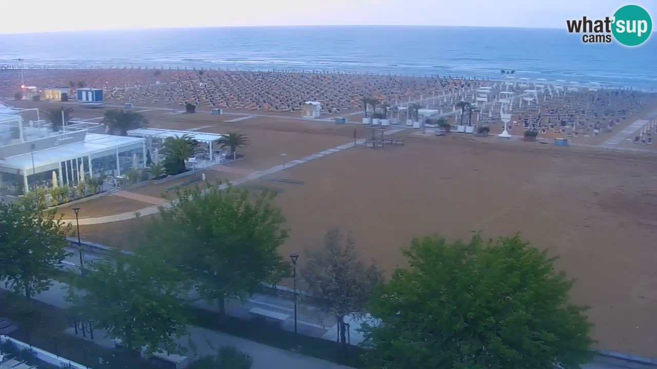 Spletna kamera Bibione plaža – pogled iz Ashanti ApartHotela