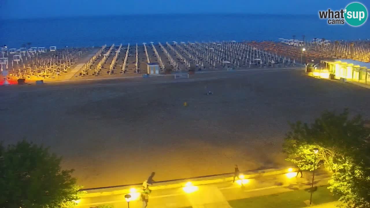 Spletna kamera Bibione plaža – pogled iz Ashanti ApartHotela