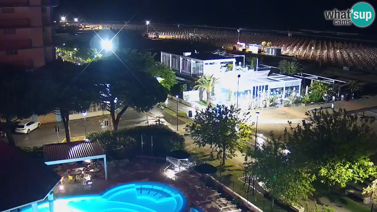 Spletna kamera Bibione plaža – pogled iz Ashanti ApartHotela