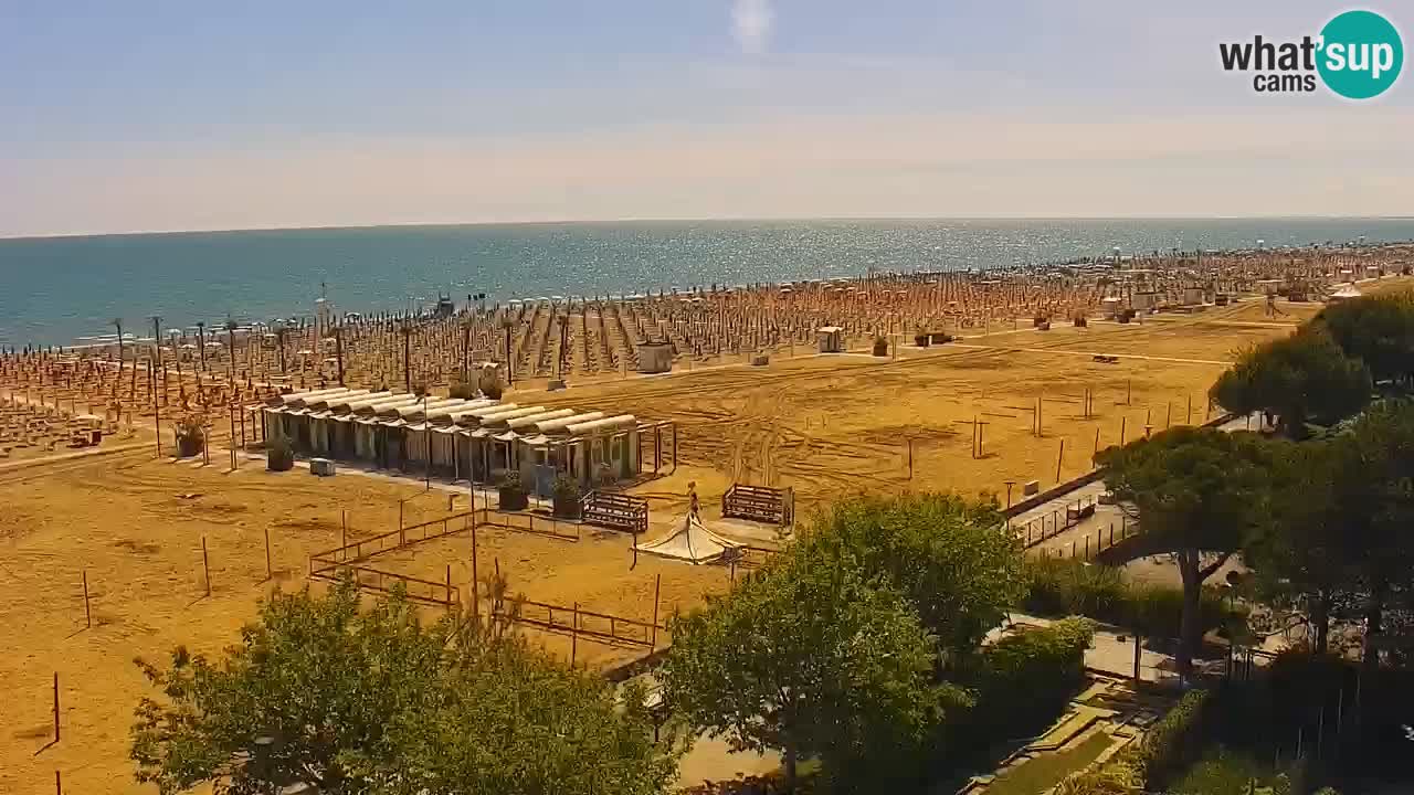 Spletna kamera Bibione plaža – pogled iz Ashanti ApartHotela