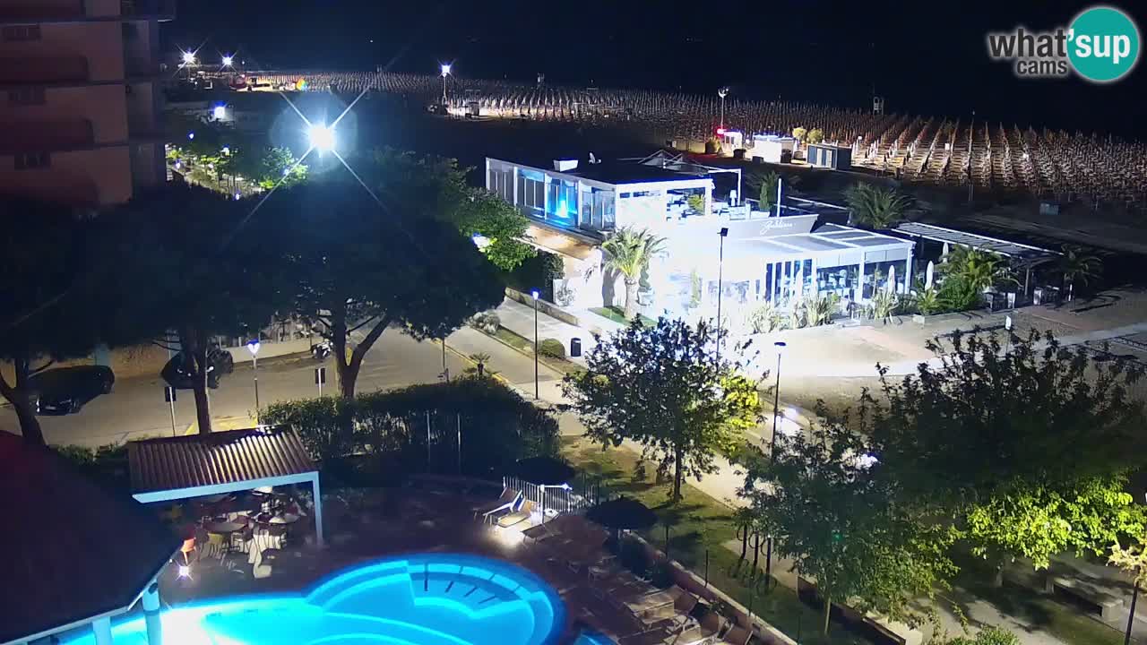 Spletna kamera Bibione plaža – pogled iz Ashanti ApartHotela