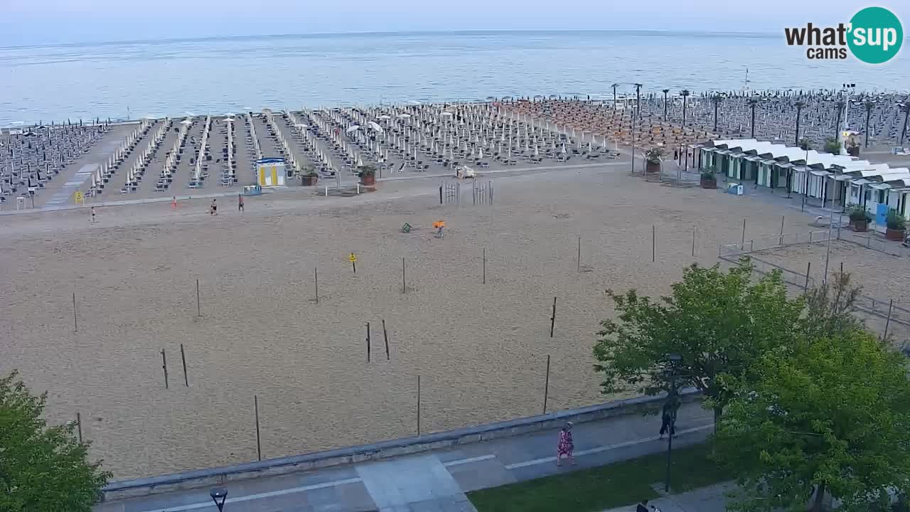 Spletna kamera Bibione plaža – pogled iz Ashanti ApartHotela