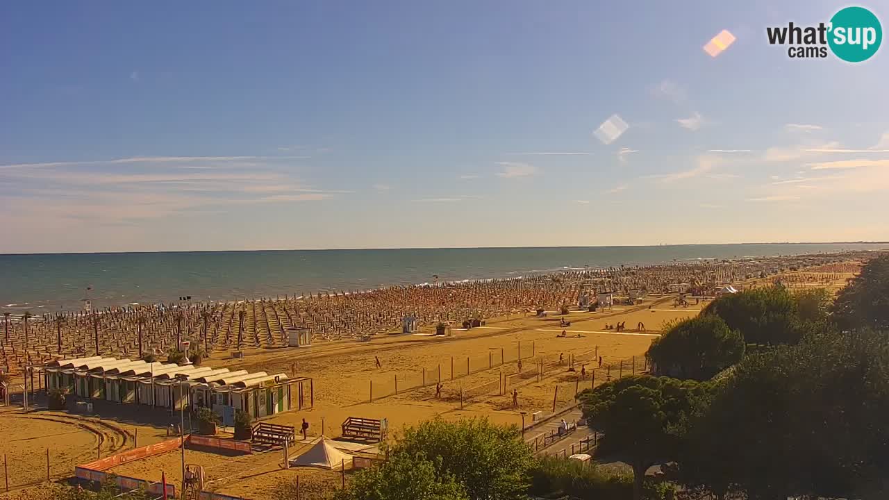 Spletna kamera Bibione plaža – pogled iz Ashanti ApartHotela