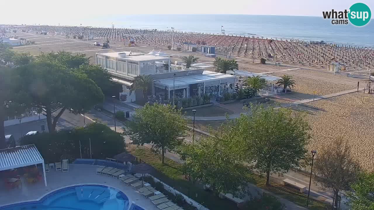 Spletna kamera Bibione plaža – pogled iz Ashanti ApartHotela