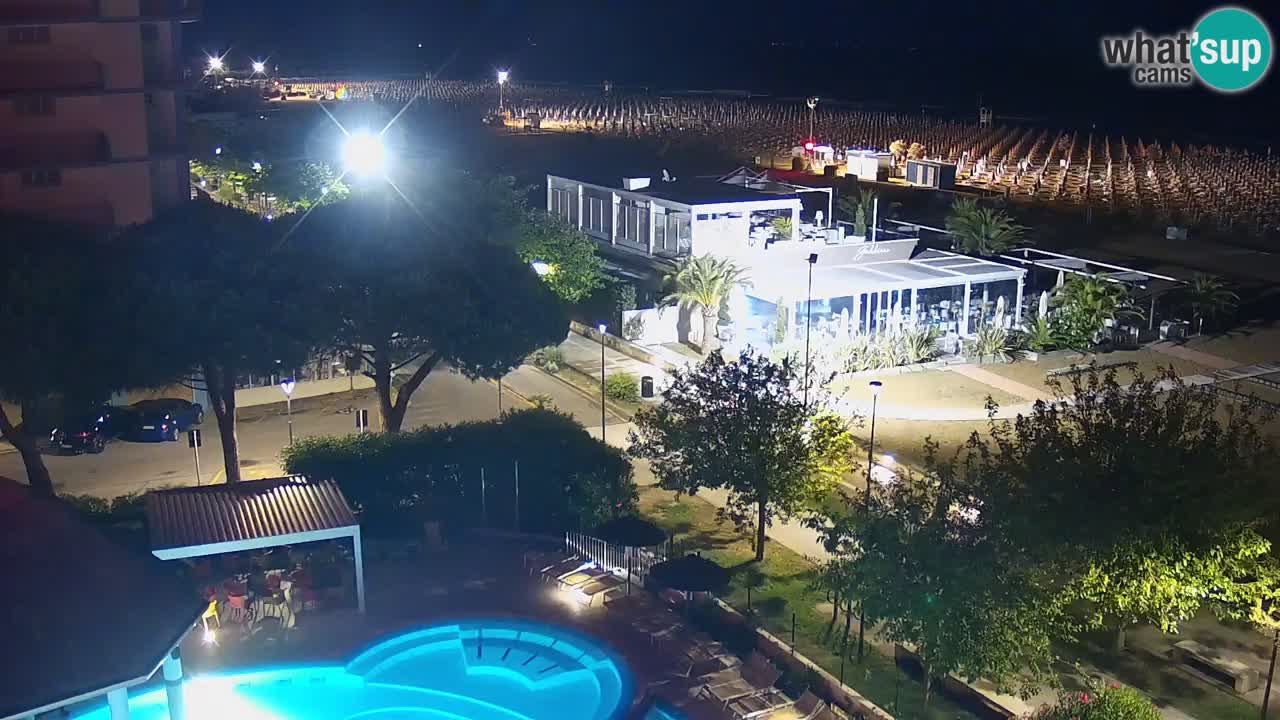Spletna kamera Bibione plaža – pogled iz Ashanti ApartHotela