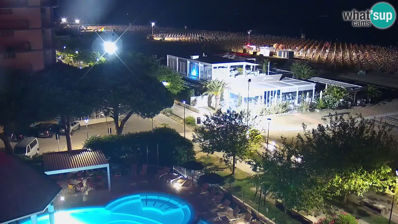Spletna kamera Bibione plaža – pogled iz Ashanti ApartHotela