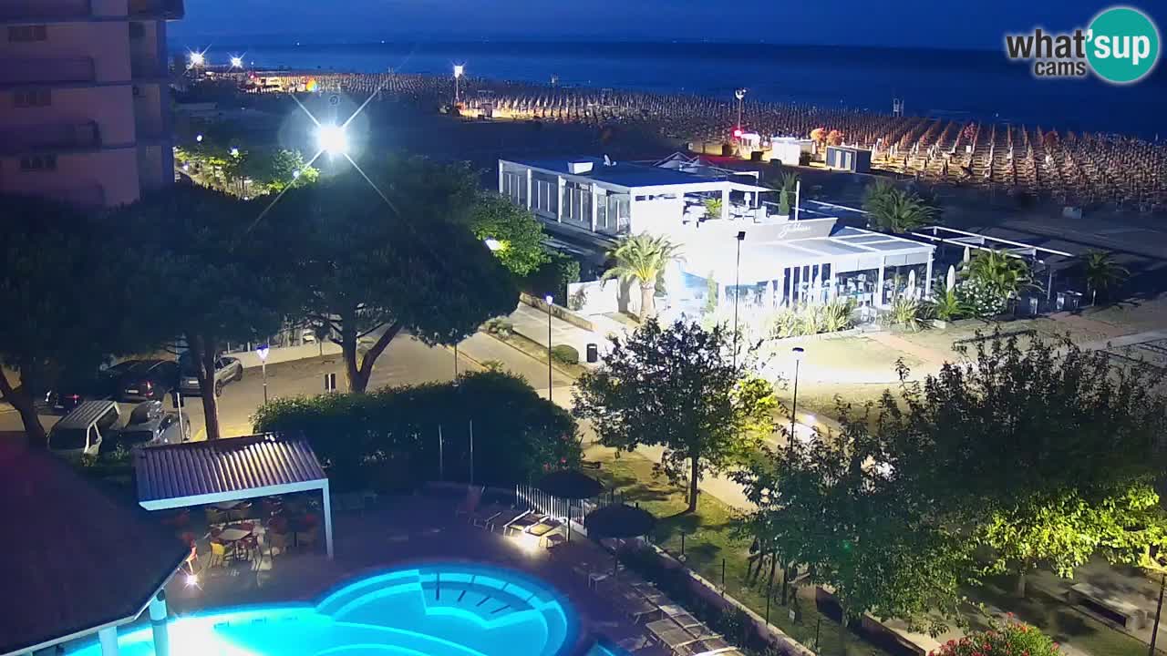 Spletna kamera Bibione plaža – pogled iz Ashanti ApartHotela