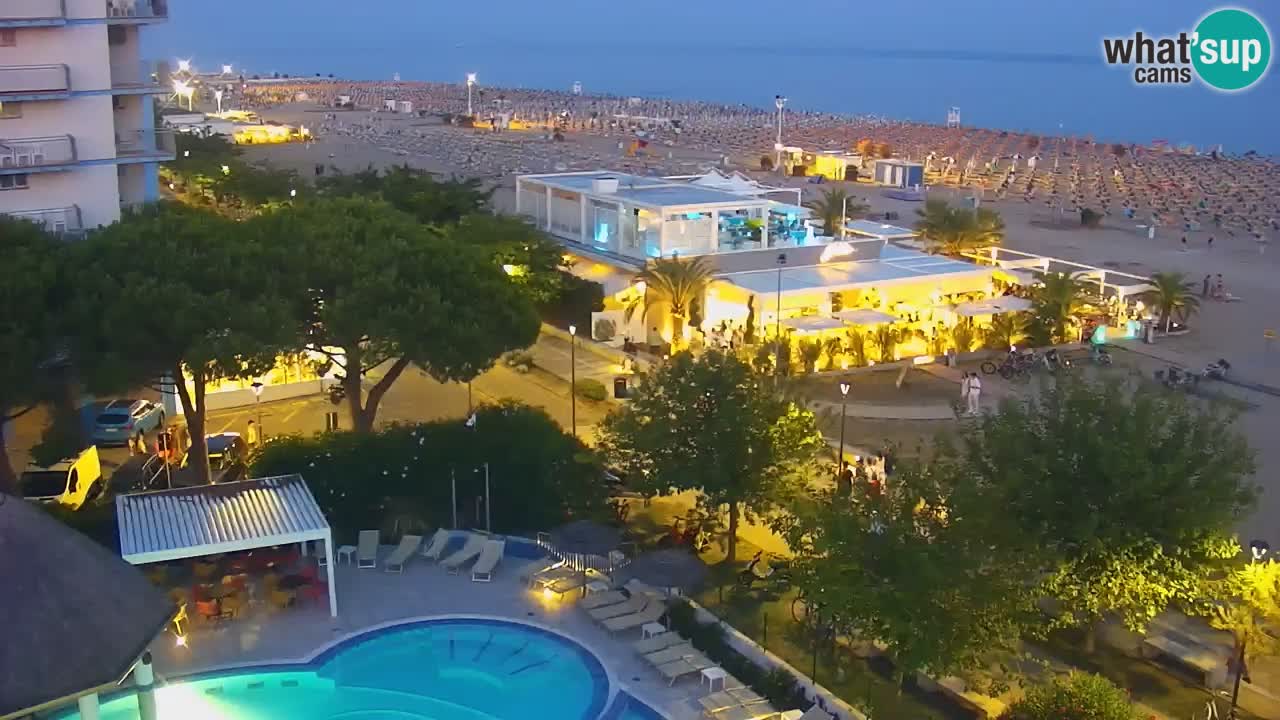 Spletna kamera Bibione plaža – pogled iz Ashanti ApartHotela