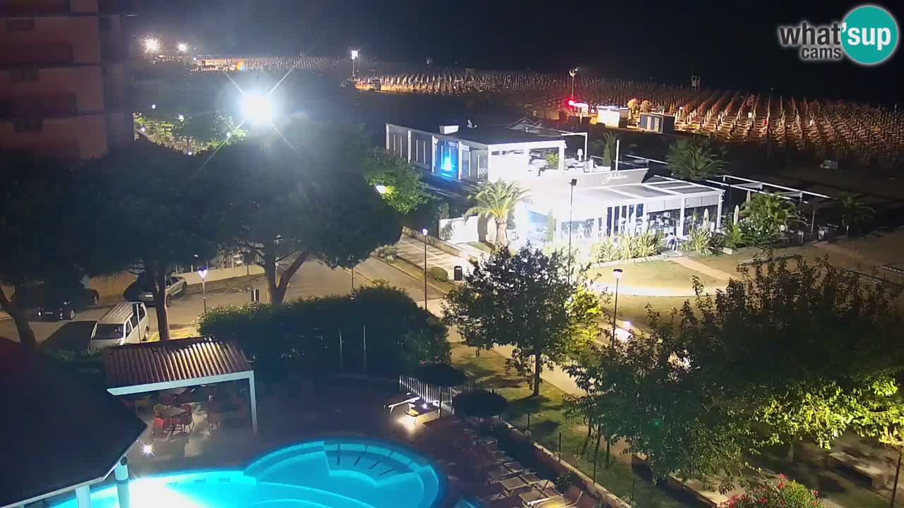 Spletna kamera Bibione plaža – pogled iz Ashanti ApartHotela