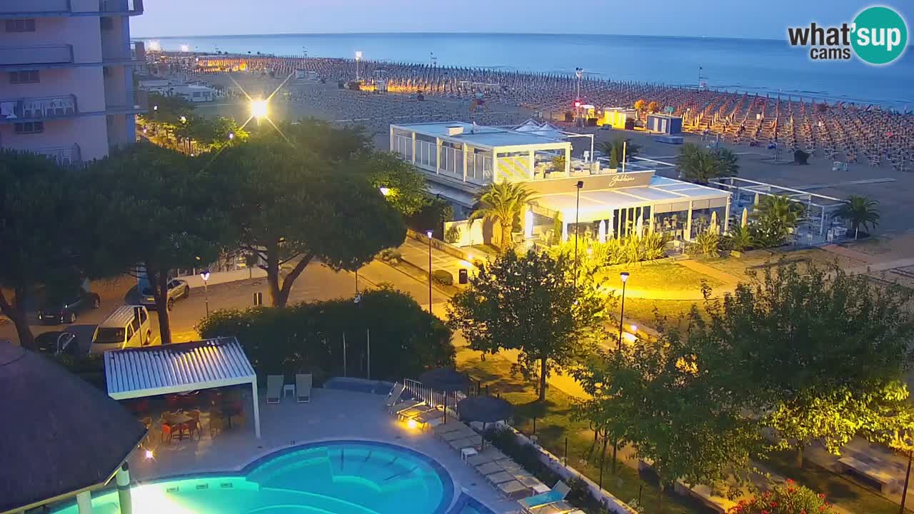 Spletna kamera Bibione plaža – pogled iz Ashanti ApartHotela