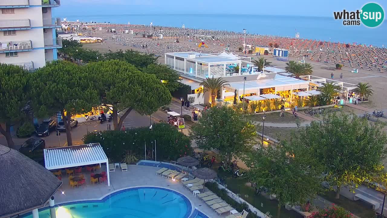 Spletna kamera Bibione plaža – pogled iz Ashanti ApartHotela