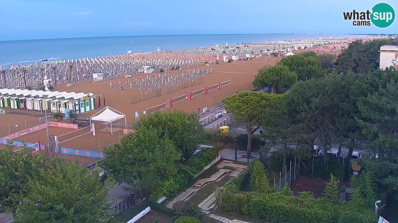 Spletna kamera Bibione plaža – pogled iz Ashanti ApartHotela