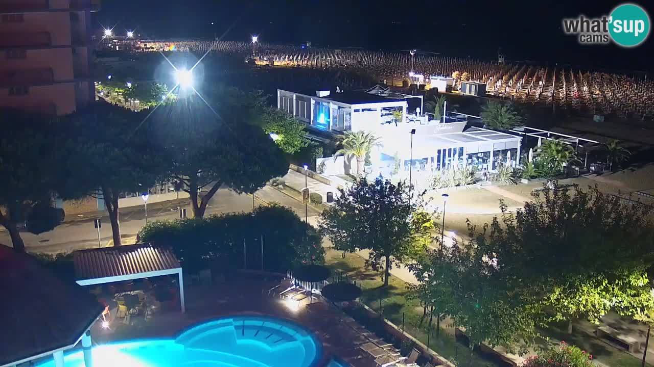 Spletna kamera Bibione plaža – pogled iz Ashanti ApartHotela