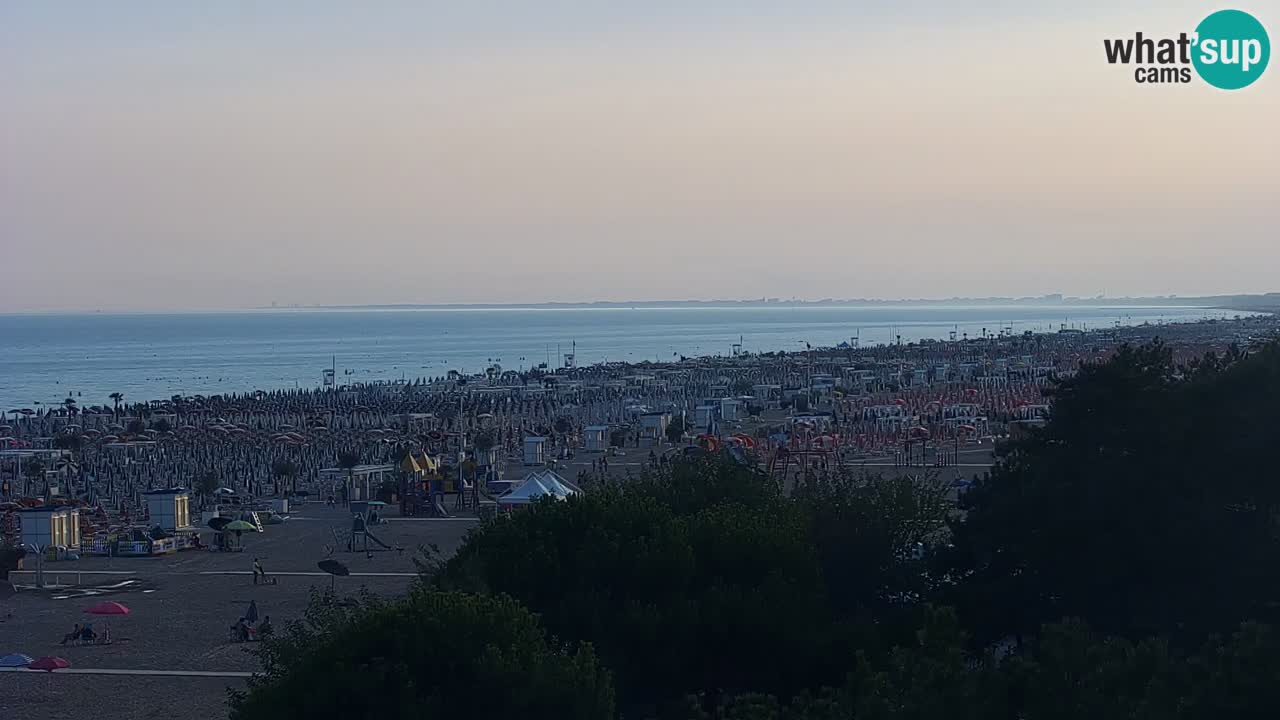 Spletna kamera Bibione plaža – pogled iz Ashanti ApartHotela