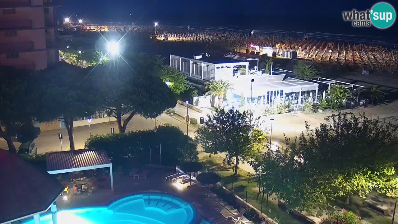 Spletna kamera Bibione plaža – pogled iz Ashanti ApartHotela