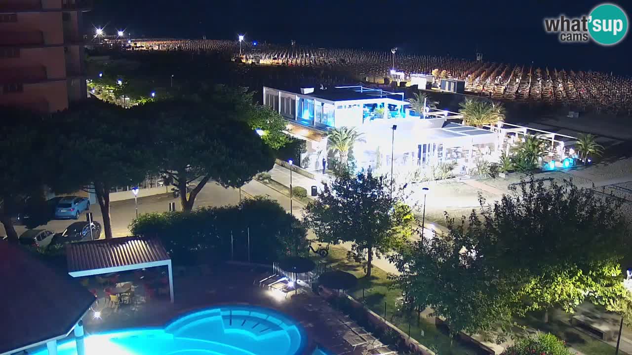 Spletna kamera Bibione plaža – pogled iz Ashanti ApartHotela