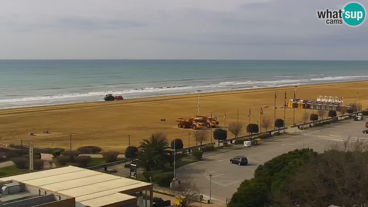 Preview delle webcam di La spiaggia di Bibione webcam live e piazzale Zenit
