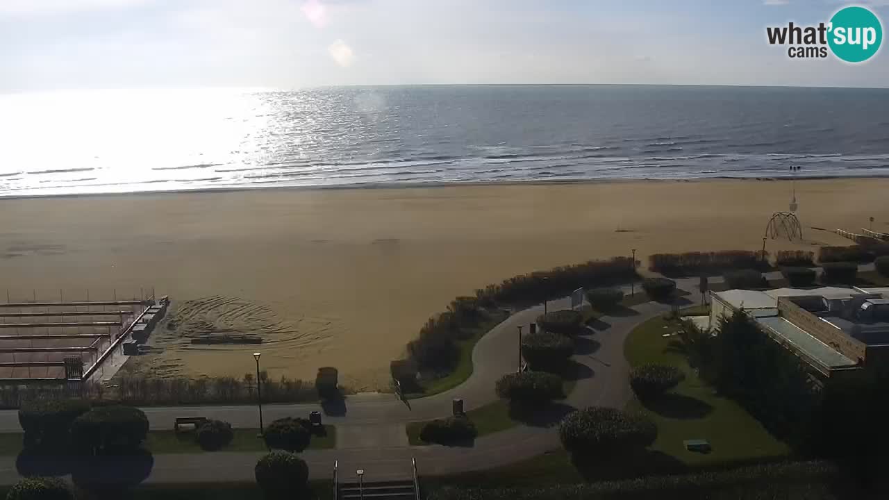 La spiaggia di Bibione webcam live e piazzale Zenit