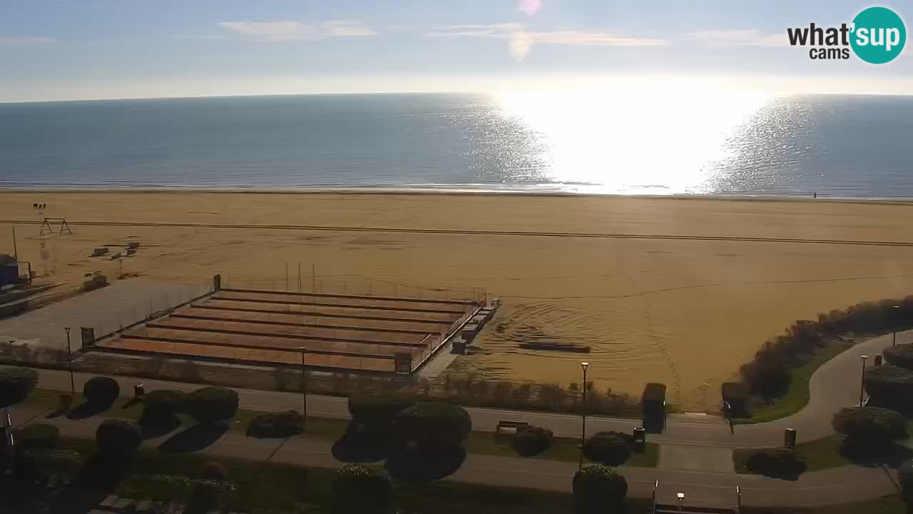 La spiaggia di Bibione webcam live e piazzale Zenit