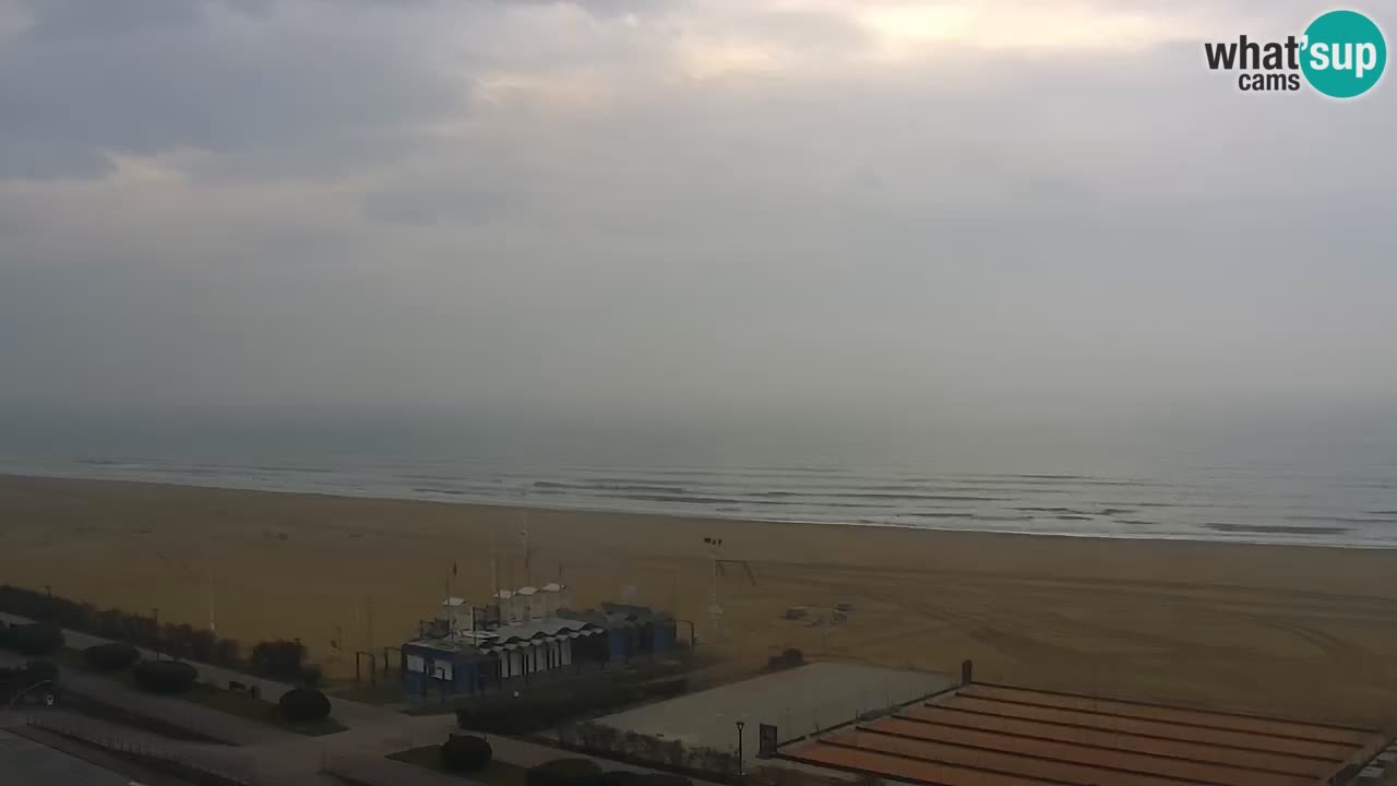 La spiaggia di Bibione webcam live e piazzale Zenit