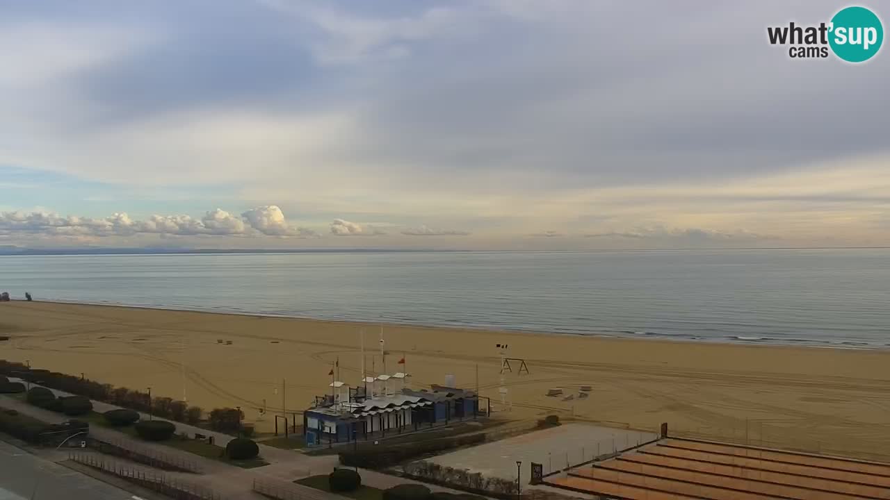 La spiaggia di Bibione webcam live e piazzale Zenit