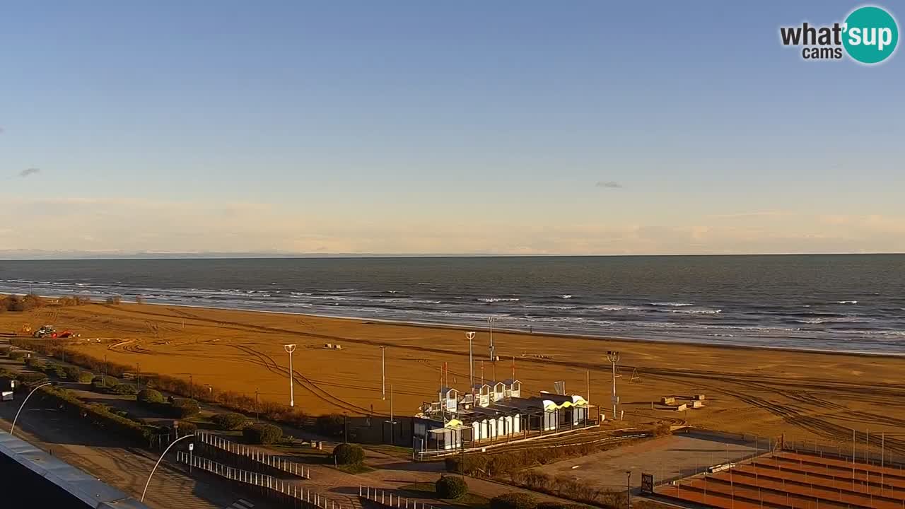 La spiaggia di Bibione webcam live e piazzale Zenit