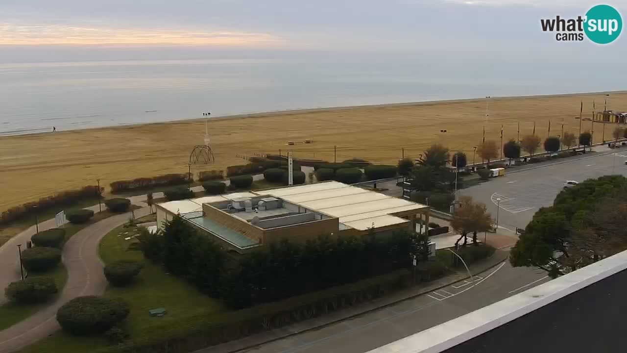 La spiaggia di Bibione webcam live e piazzale Zenit